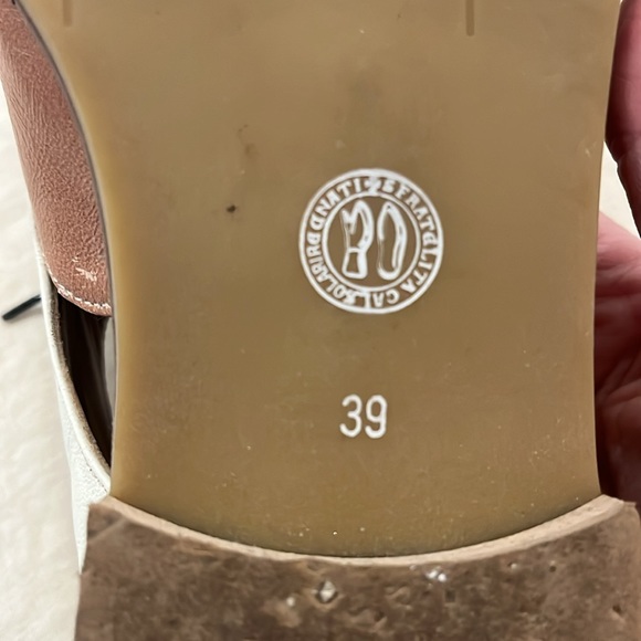 Colour blocked leather shoe - Picture 4 of 7